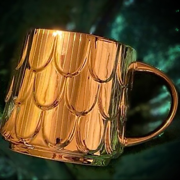 Starbucks 2019 LIMITED EDT Gold Mermaid Scale Mug - Picture 1 of 5